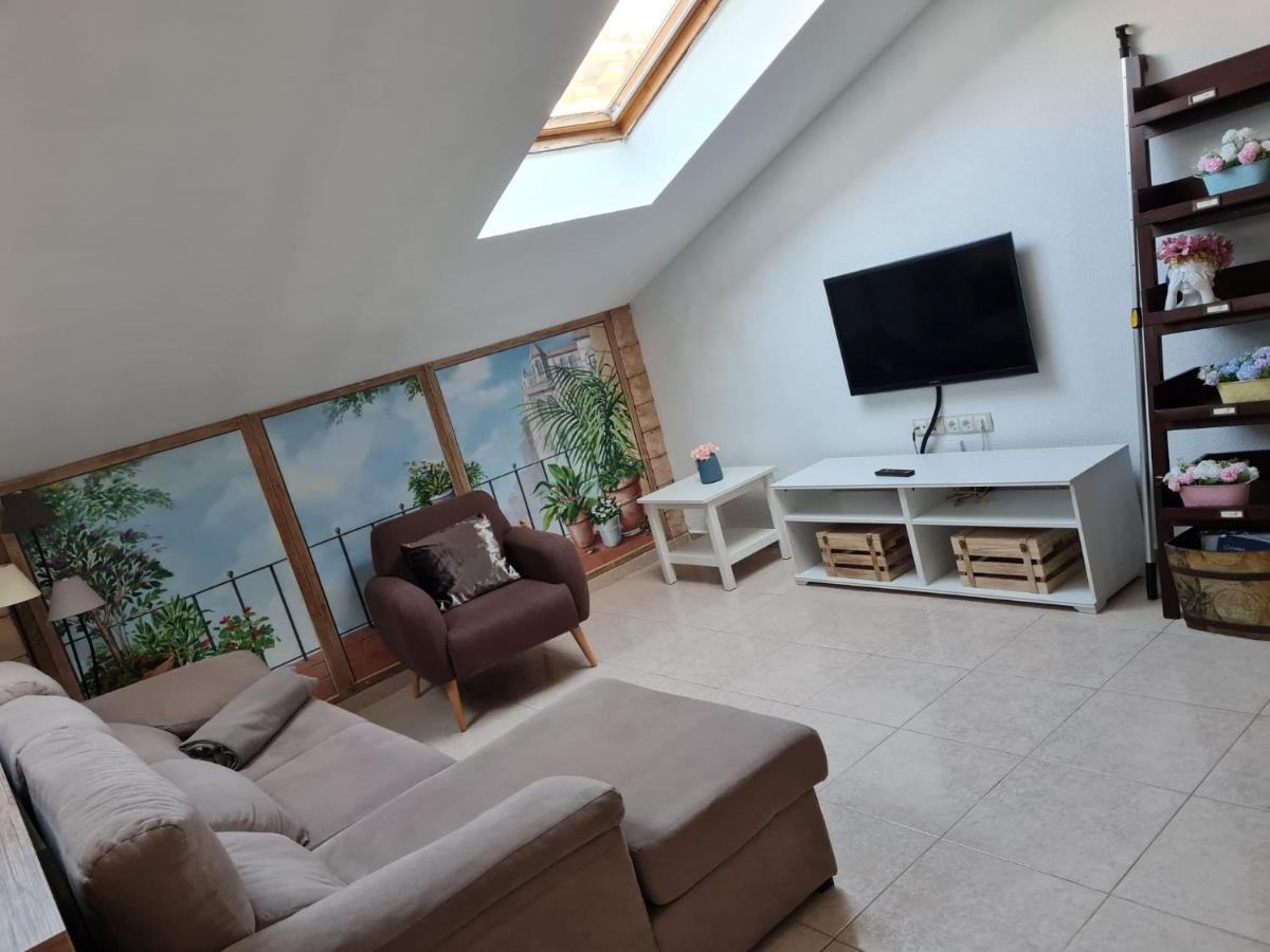 Vtz El Balcon De Rey Alfonso V Apartment Zaragoza Ngoại thất bức ảnh